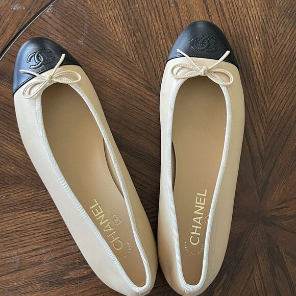 CHANEL Beige Lambskin Cap Toe Ballerina Flats - Picture 7 of 7